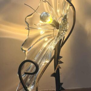 Grande fleur pleine d'épine