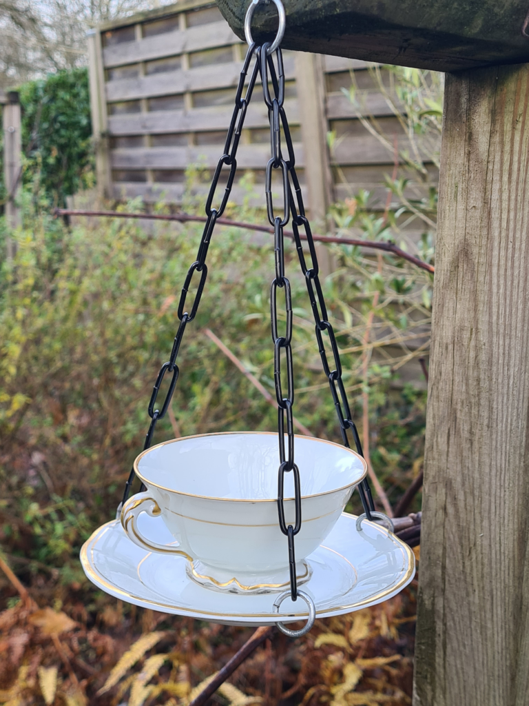 mangeoire blanche dorure