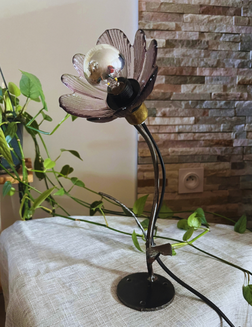 lampe fleur coupelle violette